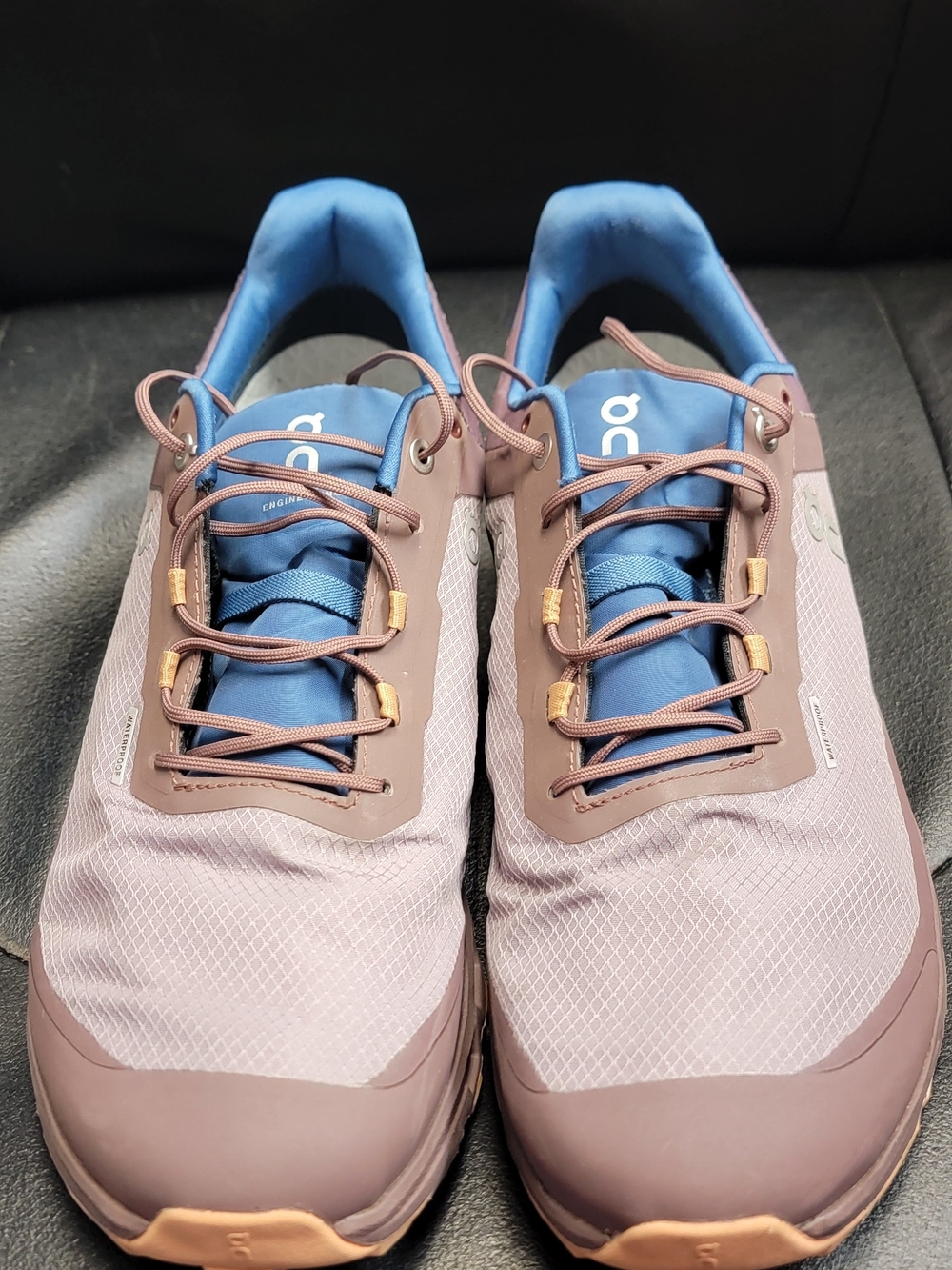 On Women's Lightweight Running Shoes in Mauve and Blue
